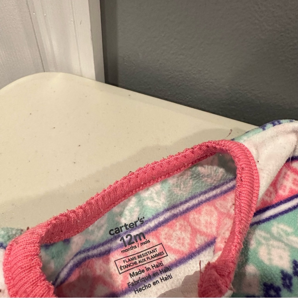 Bundle Carter’s Printed Fleece Sleepers (2) & Pink Hooded Fleece One Piece (1) - Picture 11 of 11